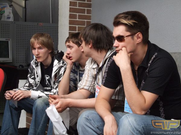 Xenitron � �� ��������� �� AgAt